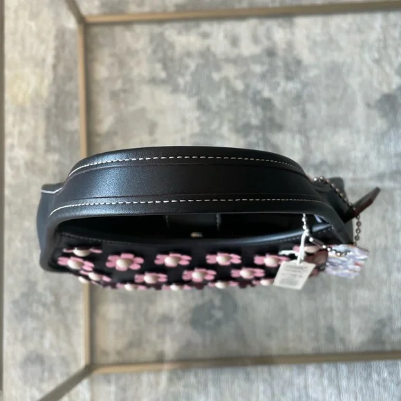 COACHTOPIA Mini Flower Ergo leather shoulder bag - Picture 10 of 11